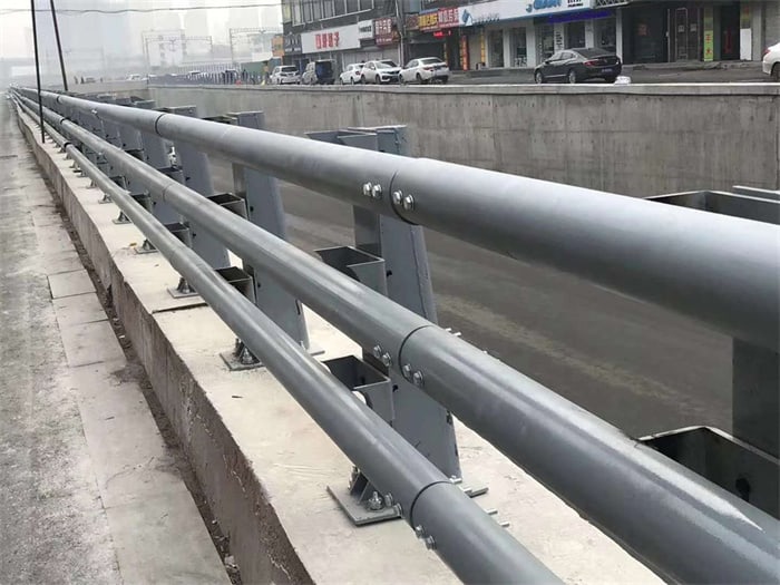 防撞護(hù)欄的重要性分析