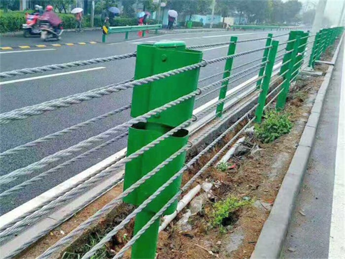 鋼絲繩護欄